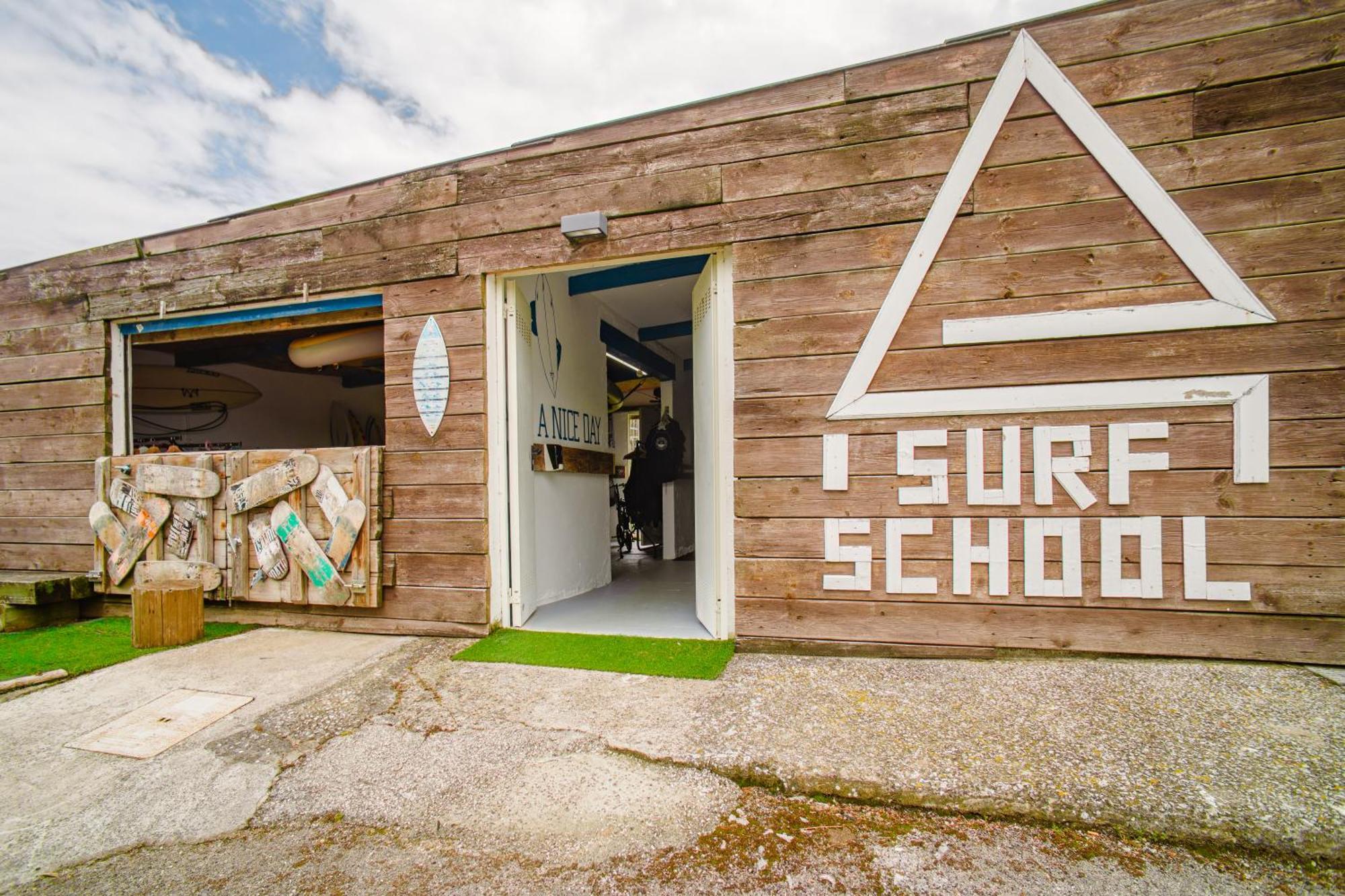 H.A.N.D Surf Hostel 랑그레 외부 사진
