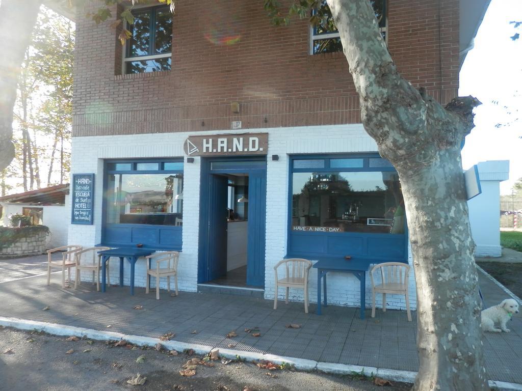 H.A.N.D Surf Hostel 랑그레 외부 사진